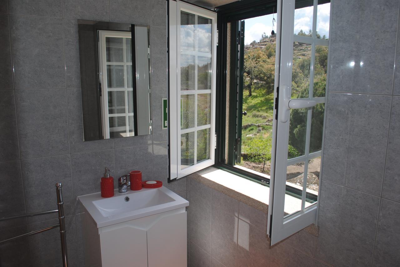 Moradia Familia Escoto Villa Monsanto Exterior photo